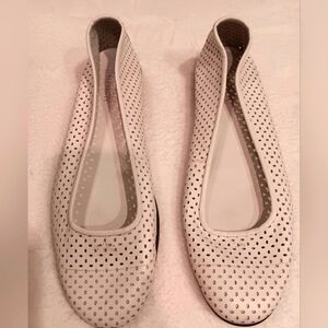 Classic Elements White Slip-ons, Flats.